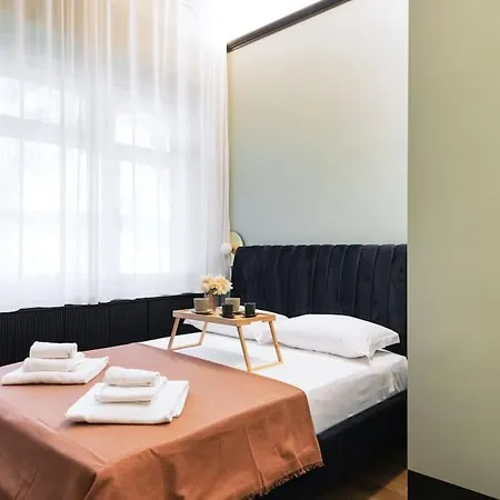 Easylife - Elegant In Sant'ambrogio Lejlighed